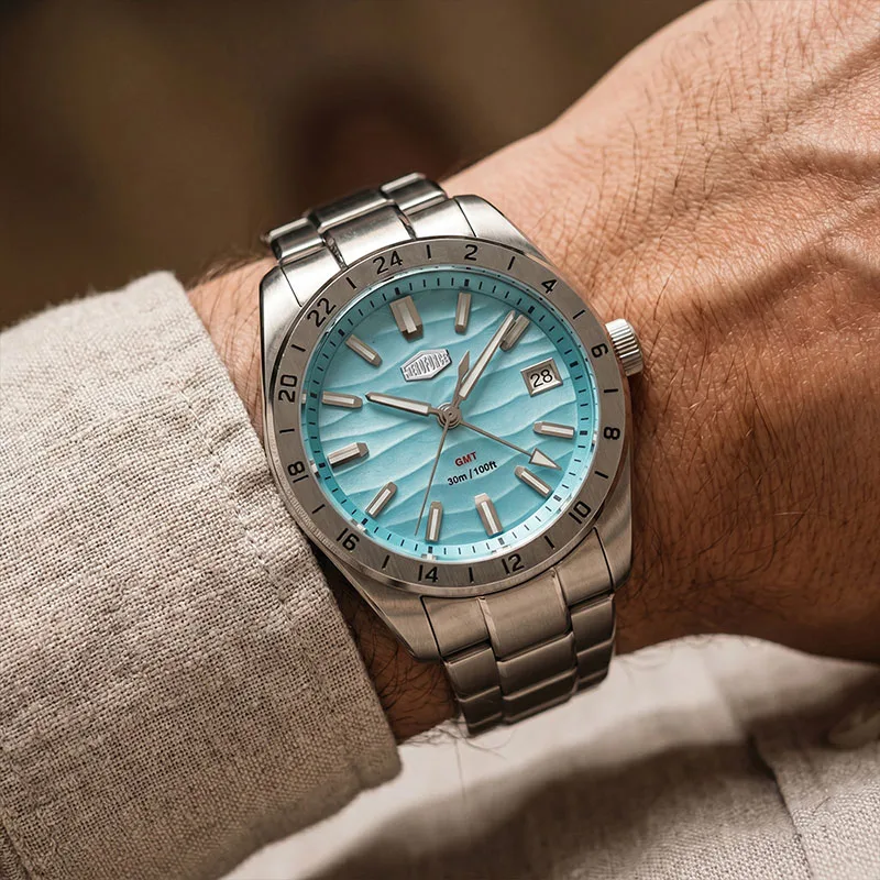 HeroForce HF5056 GMT esfera color turquesa o blue cyan según variante